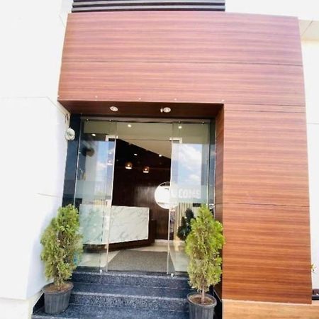 Hotel Shree Sai Shirdi Eksteriør bilde
